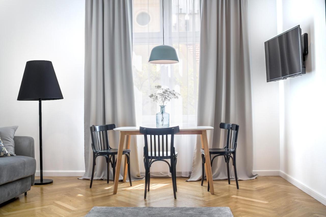 Wanderlust Apartment *